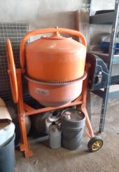 Bétonnière électrique cuve 180 litres PRO FARM