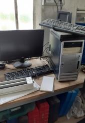 Ordinateur LG, unité centrale HP, clavier et souris 