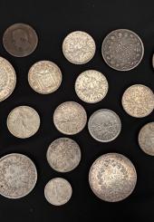 Lot de pièces en argent comprenant